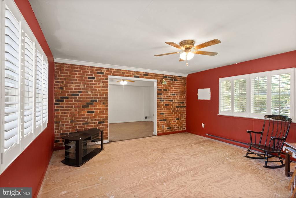 5024 WHEATSTONE DRIVE