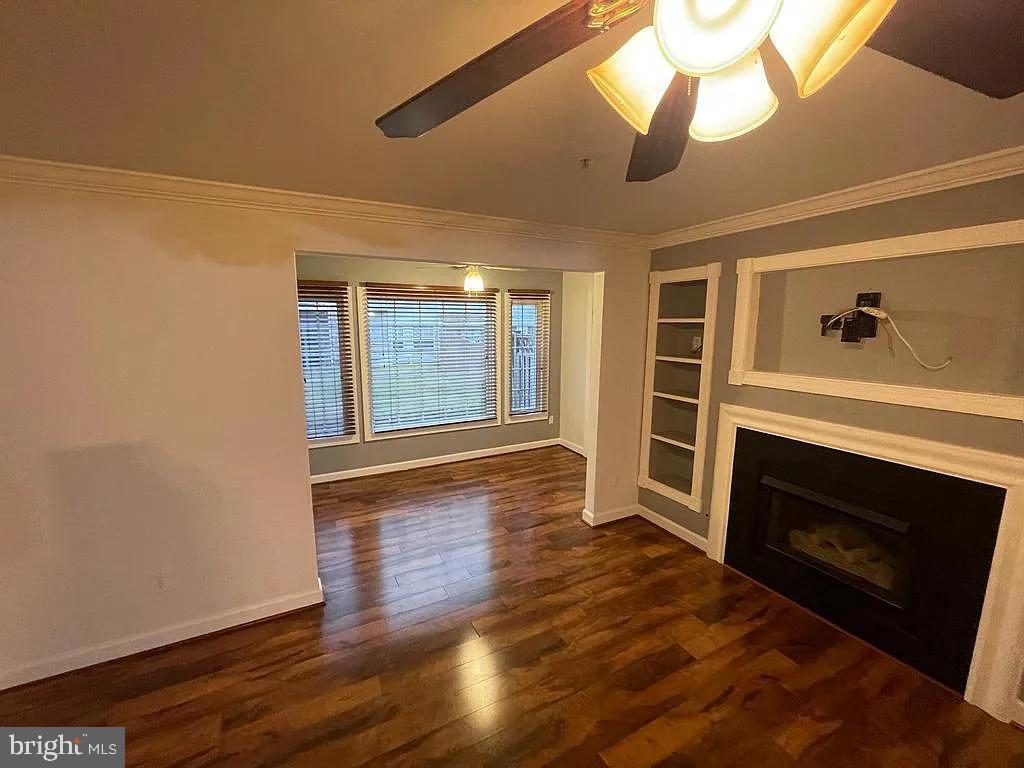 8303 BLUEBIRD WAY Unit: C