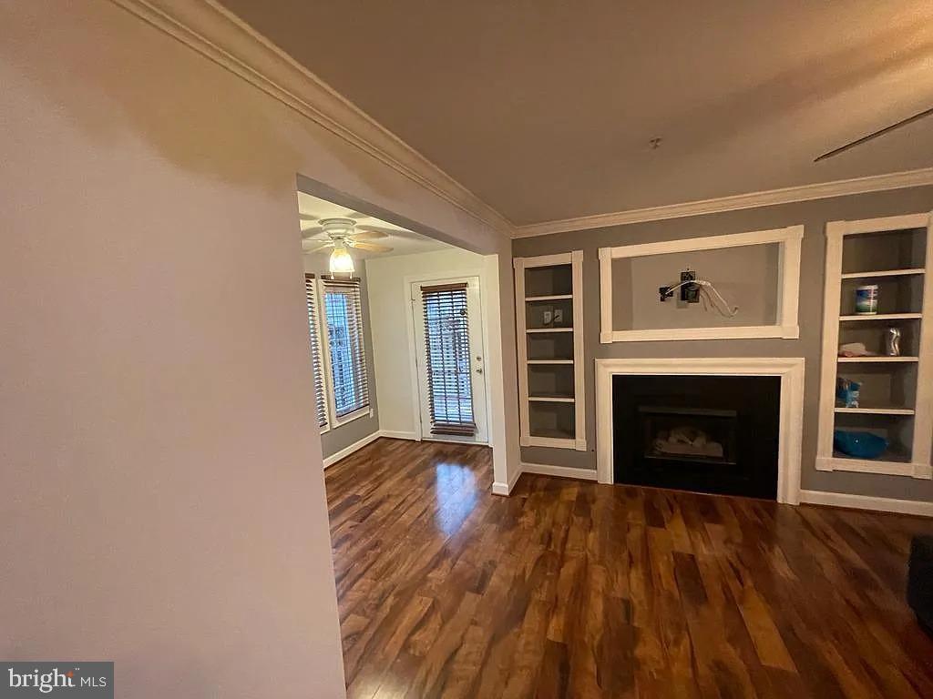 8303 BLUEBIRD WAY Unit: C