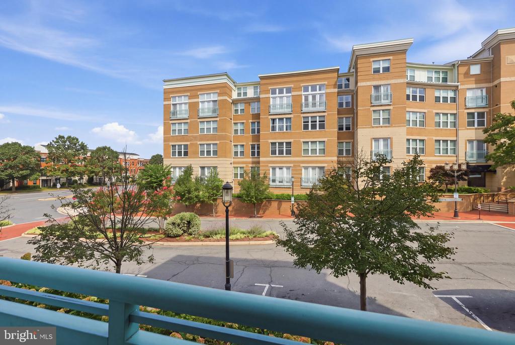 12001 MARKET STREET Unit: 122