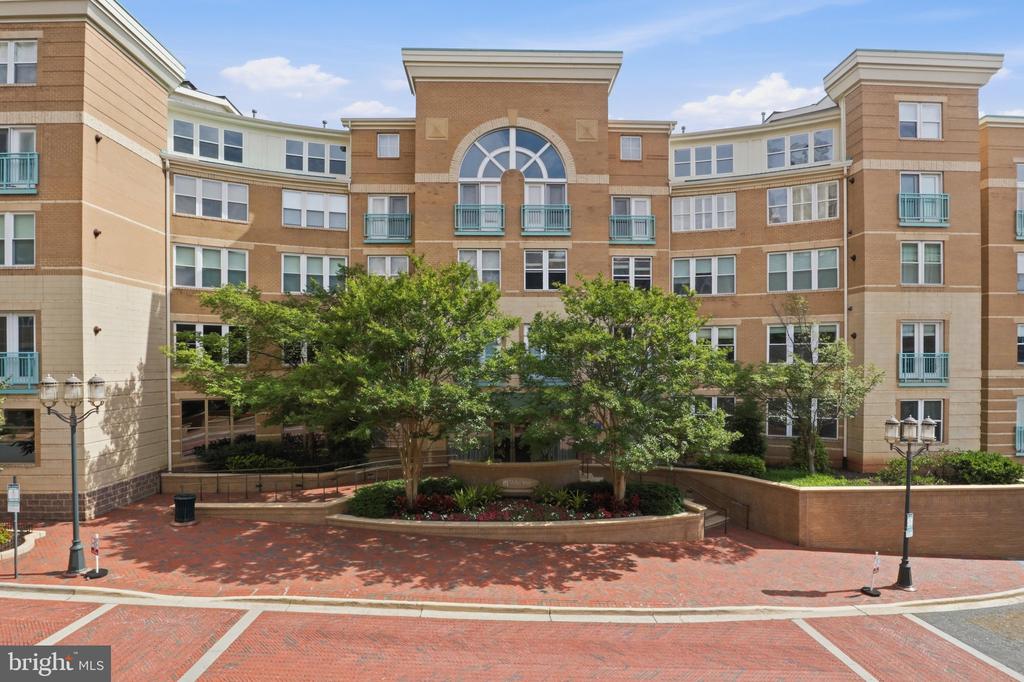 12001 MARKET STREET Unit: 122