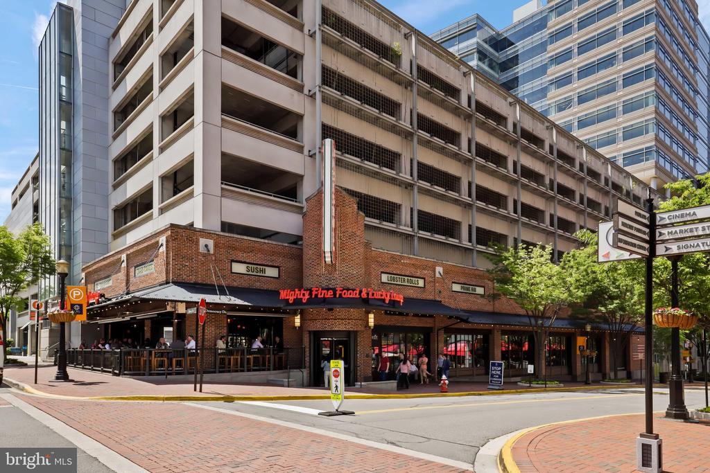 12001 MARKET STREET Unit: 122