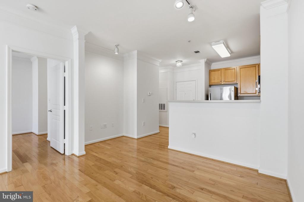 12001 MARKET STREET Unit: 122