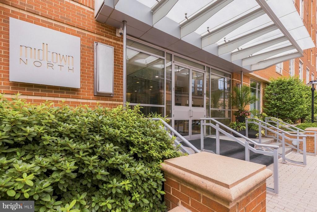 12025 NEW DOMINION PARKWAY Unit: 321