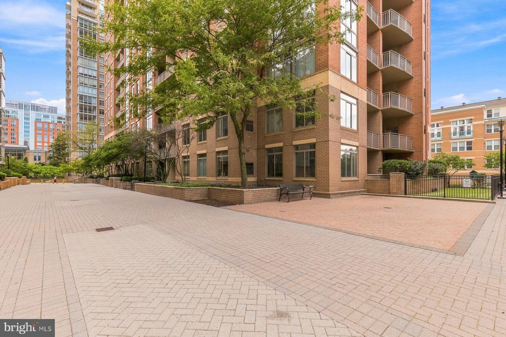 12025 NEW DOMINION PARKWAY Unit: 321