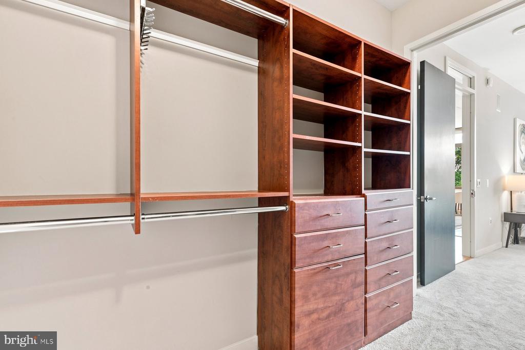 12025 NEW DOMINION PARKWAY Unit: 321