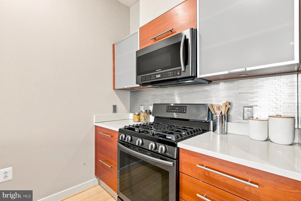 12025 NEW DOMINION PARKWAY Unit: 321