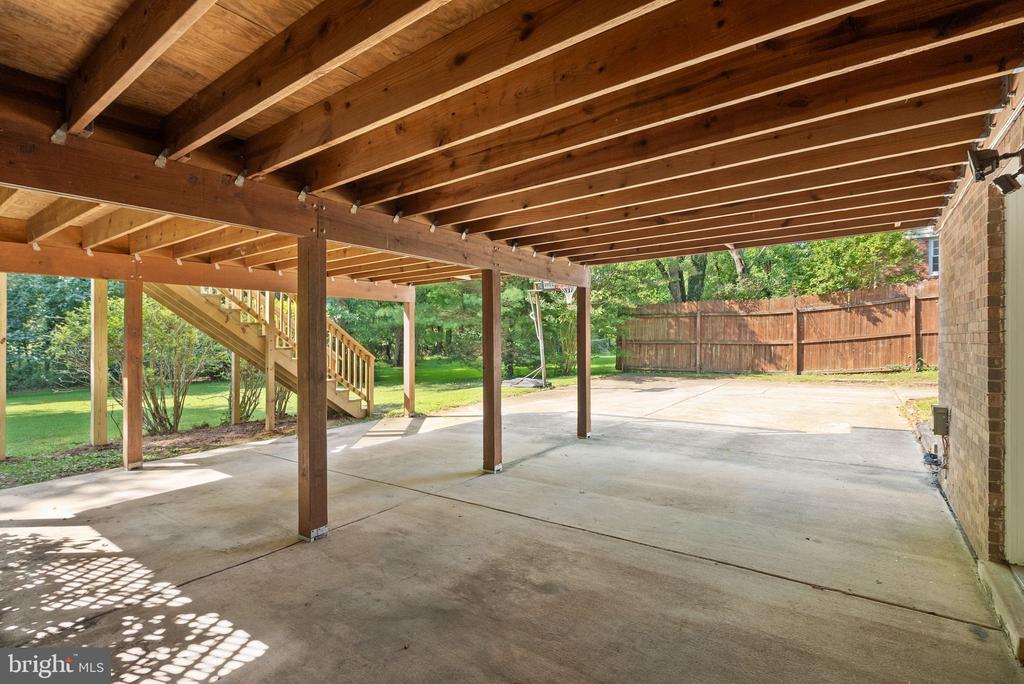 3728 PRINCE WILLIAM DRIVE