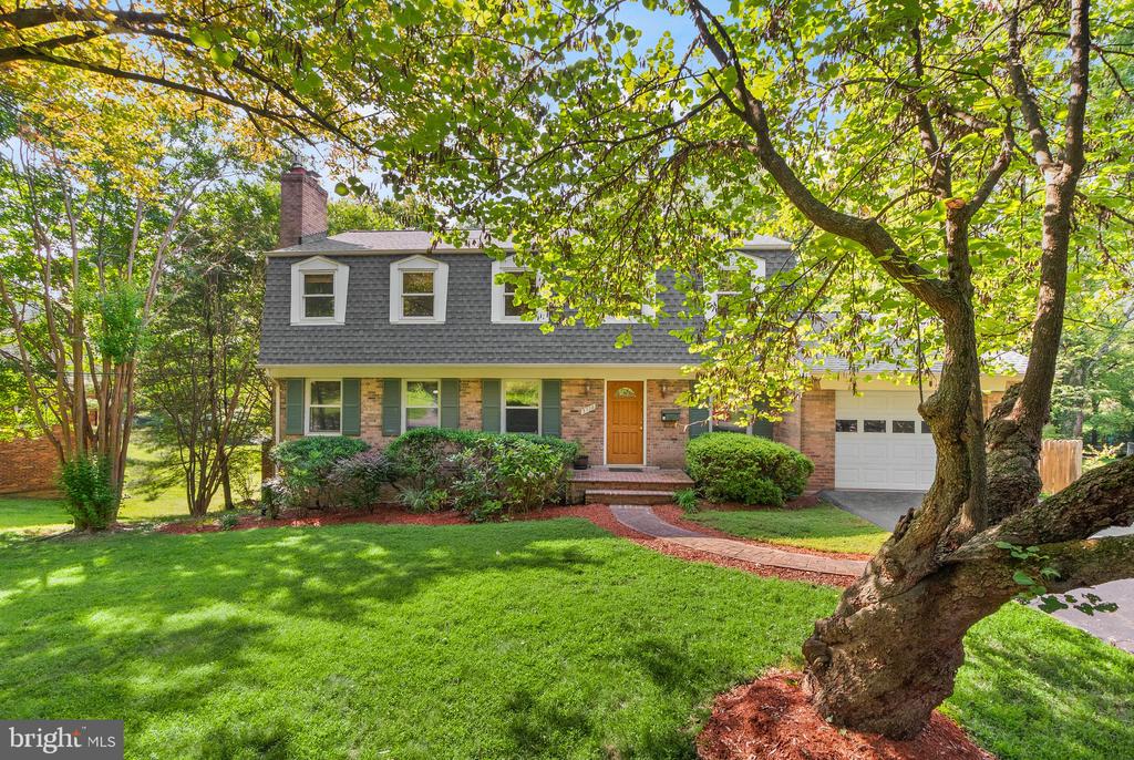 3728 PRINCE WILLIAM DRIVE