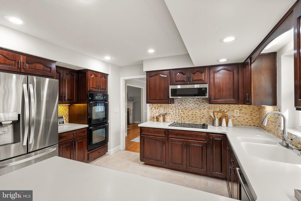 3728 PRINCE WILLIAM DRIVE