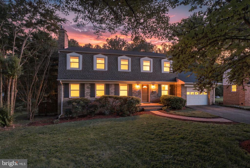 3728 PRINCE WILLIAM DRIVE