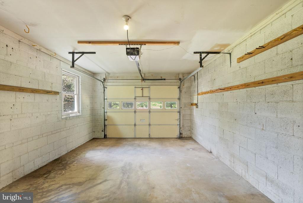 3728 PRINCE WILLIAM DRIVE