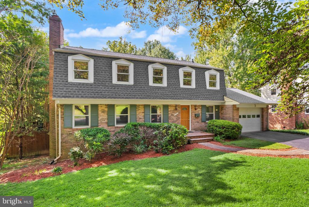 3728 PRINCE WILLIAM DRIVE