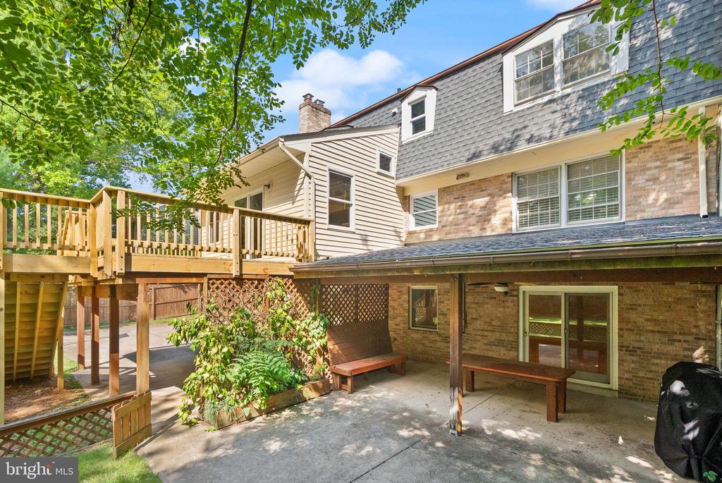 3728 PRINCE WILLIAM DRIVE