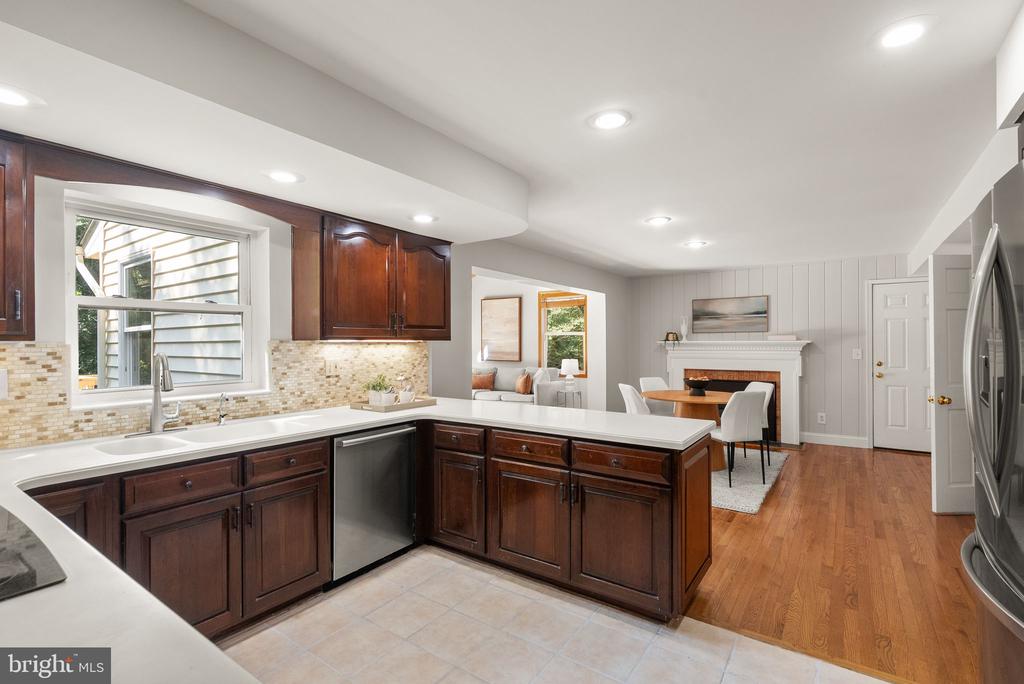 3728 PRINCE WILLIAM DRIVE