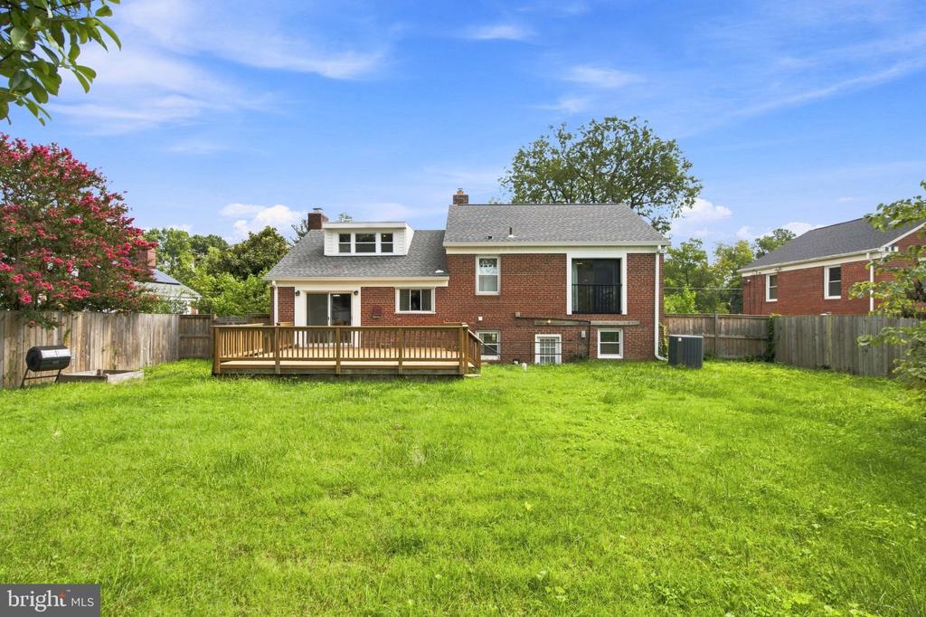 6106 CLEARBROOK DRIVE