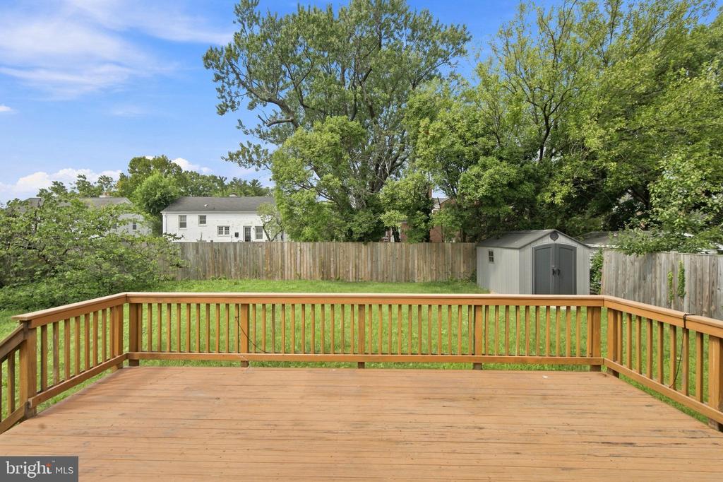 6106 CLEARBROOK DRIVE