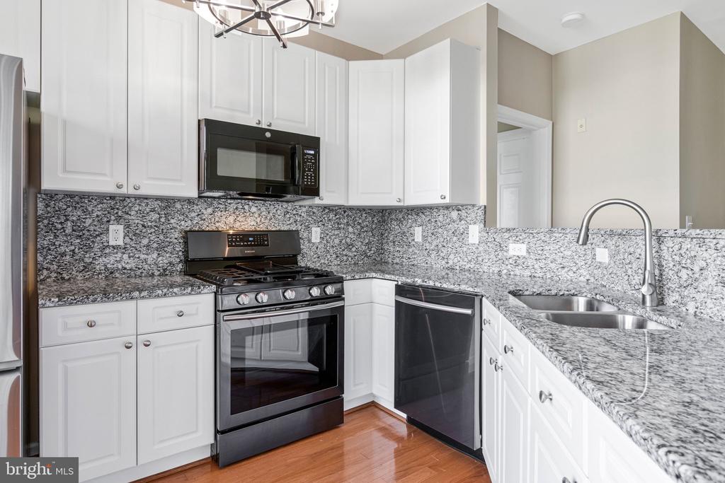 4200 MOZART BRIGADE LANE Unit: W