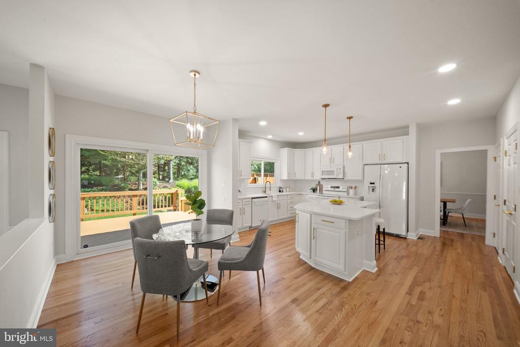 5604 WILLOW CROSSING COURT