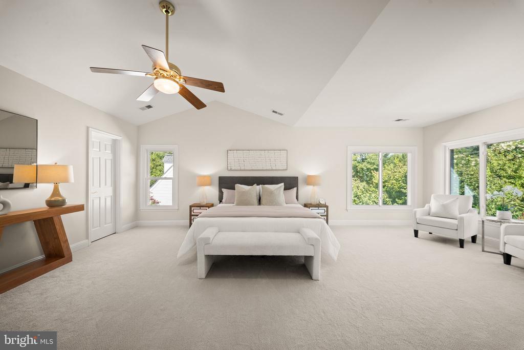 5604 WILLOW CROSSING COURT