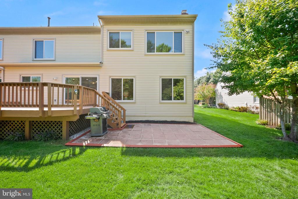 5604 WILLOW CROSSING COURT