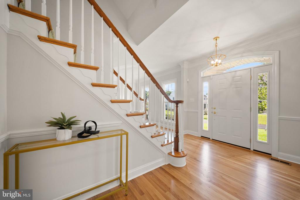 5604 WILLOW CROSSING COURT