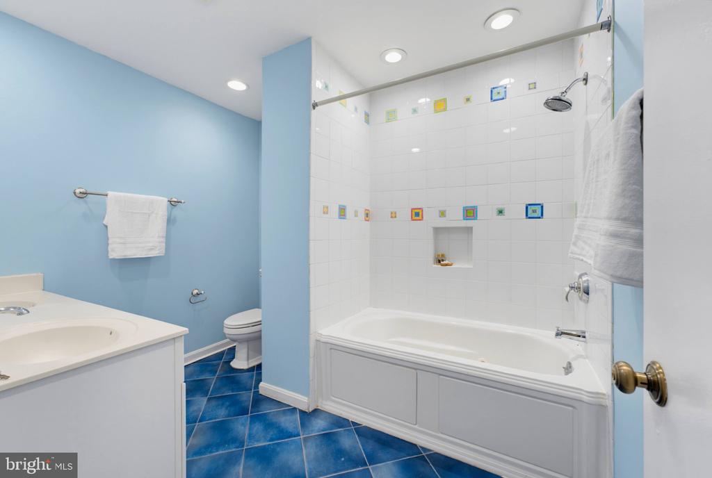 11399 BANTRY TERRACE