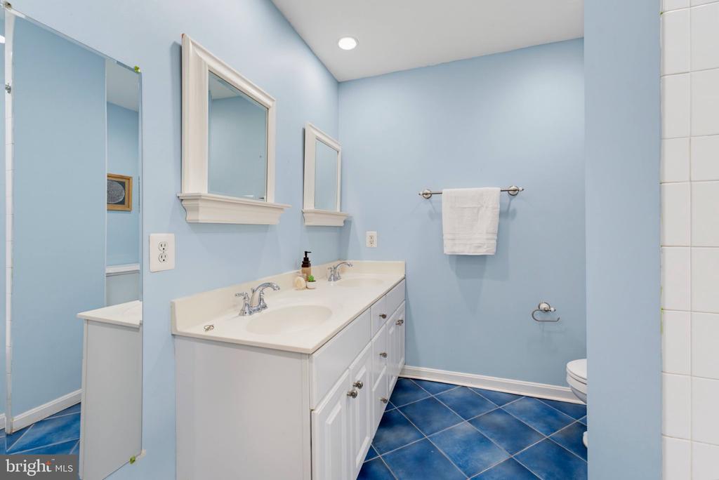 11399 BANTRY TERRACE