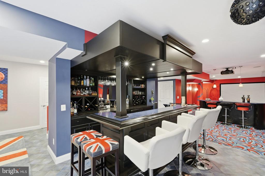 1753 ROSALEIGH COURT