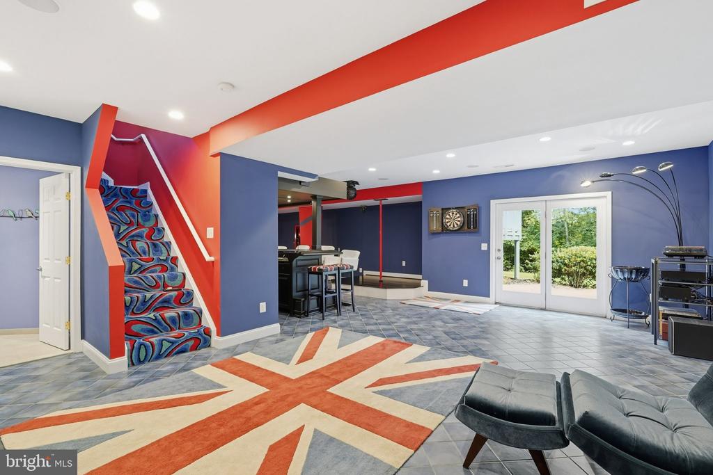 1753 ROSALEIGH COURT