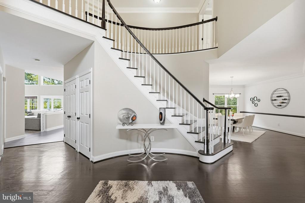 1753 ROSALEIGH COURT