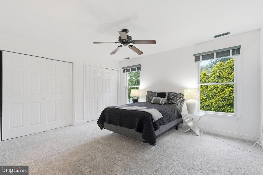 1753 ROSALEIGH COURT