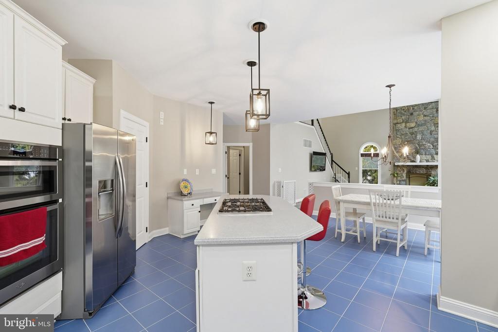 1753 ROSALEIGH COURT