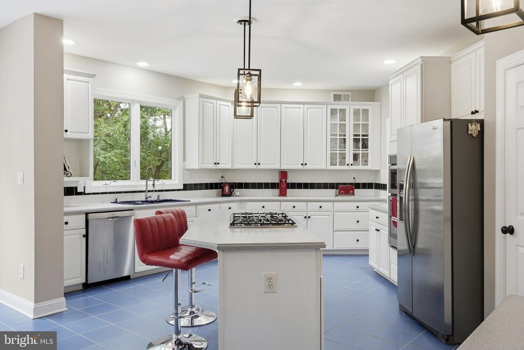 1753 ROSALEIGH COURT
