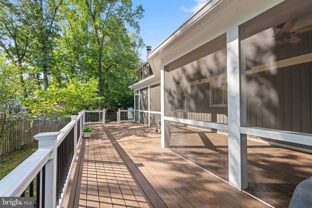 1523 SHELLBARK PLACE