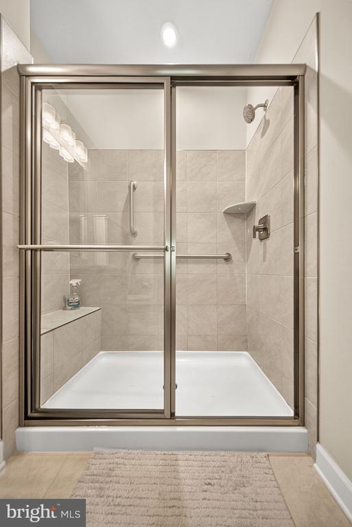 3925 FAIR RIDGE DRIVE Unit: 303