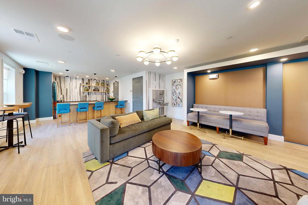 3925 FAIR RIDGE DRIVE Unit: 303