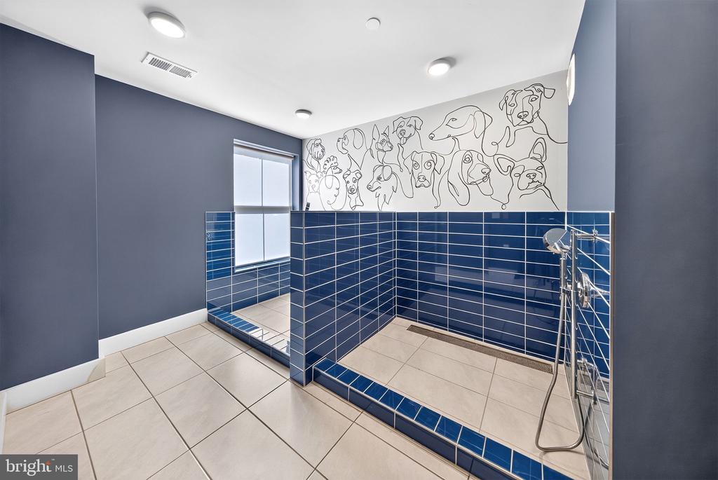 3925 FAIR RIDGE DRIVE Unit: 303