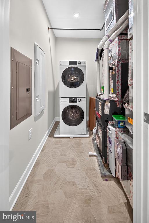 3925 FAIR RIDGE DRIVE Unit: 303