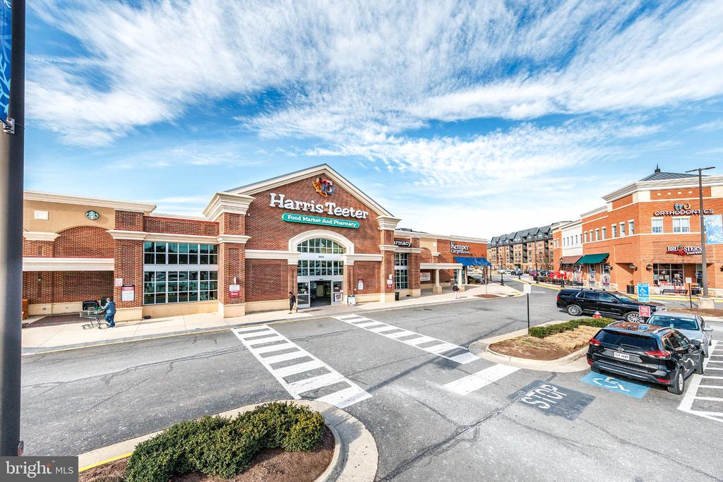 3925 FAIR RIDGE DRIVE Unit: 303