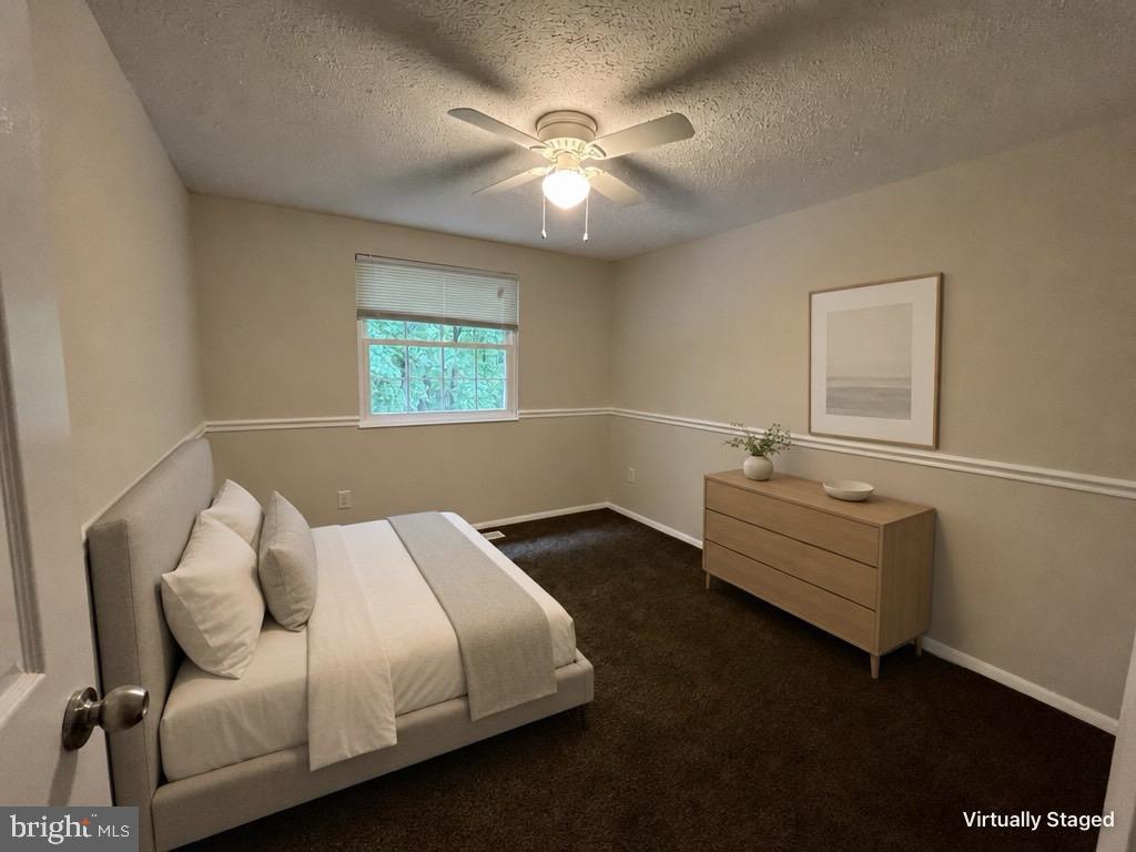 1558 BENNINGTON WOODS COURT