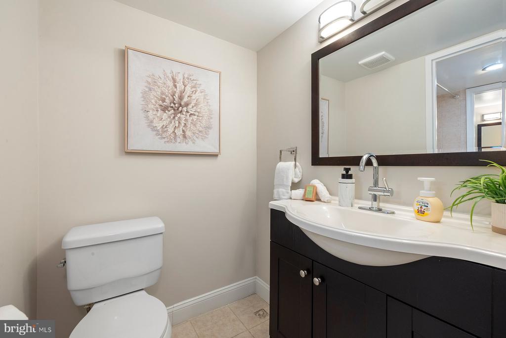 623 CENTER STREET Unit: T3
