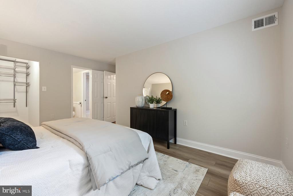 623 CENTER STREET Unit: T3