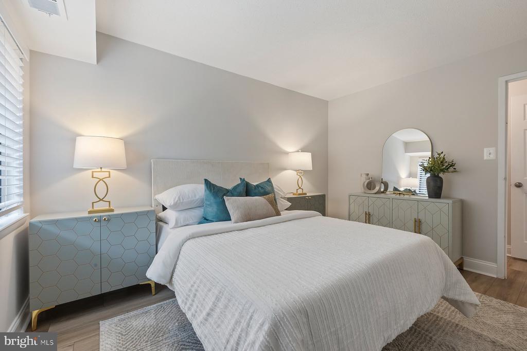 623 CENTER STREET Unit: T3