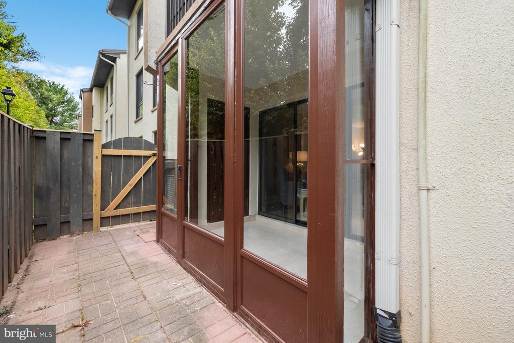 623 CENTER STREET Unit: T3