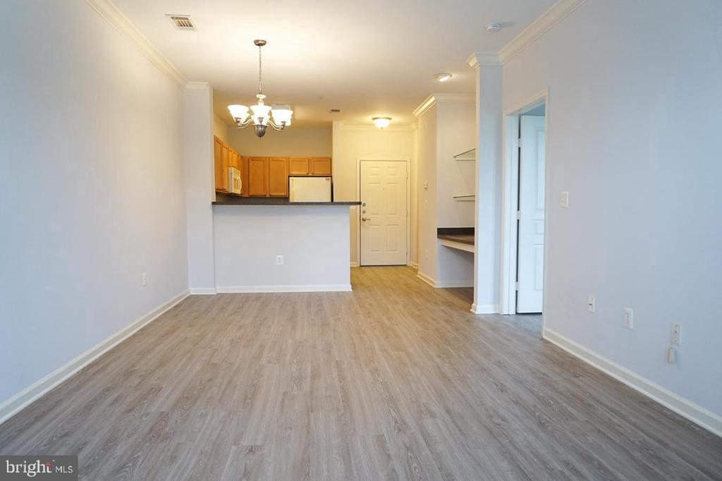 12000 MARKET STREET Unit: 177