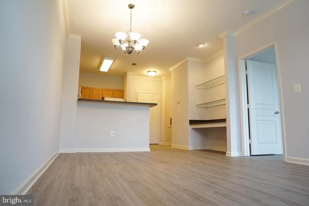 12000 MARKET STREET Unit: 177