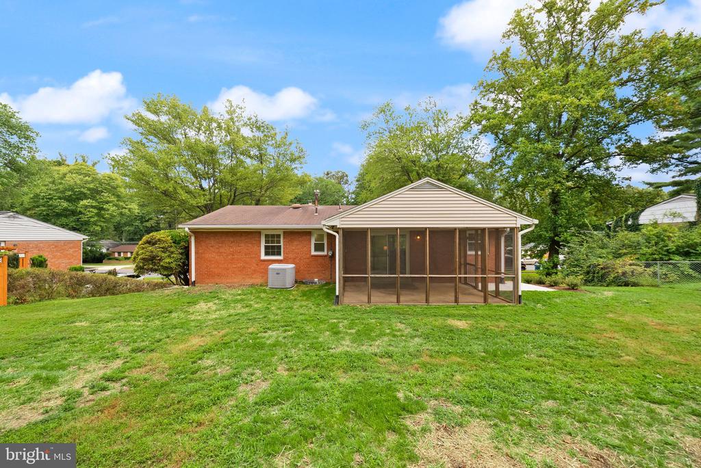 4426 ROCKCREST DRIVE
