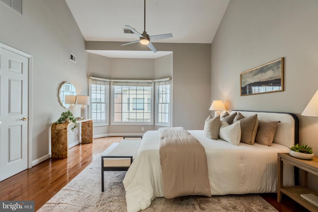 8816 HUNTING LODGE COURT