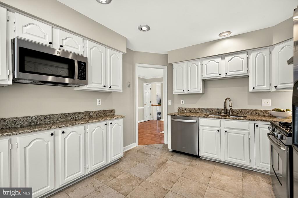 8006 TREVOR PLACE